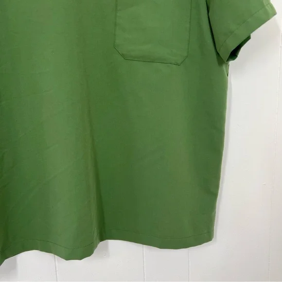 Figs Green Leon Scrub Top - Picture 7 of 15